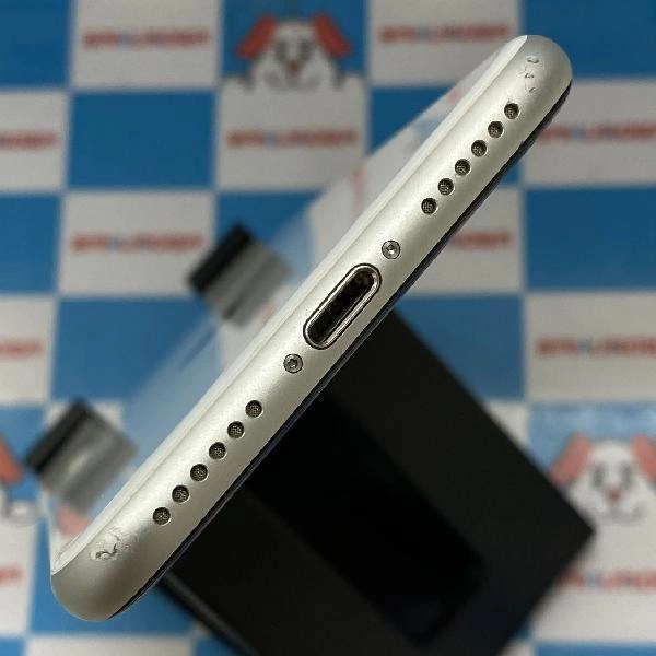 iPhoneSE 第2世代 楽天モバイル版SIMフリー 64GB MHGQ3J/A A2296 ホワイト