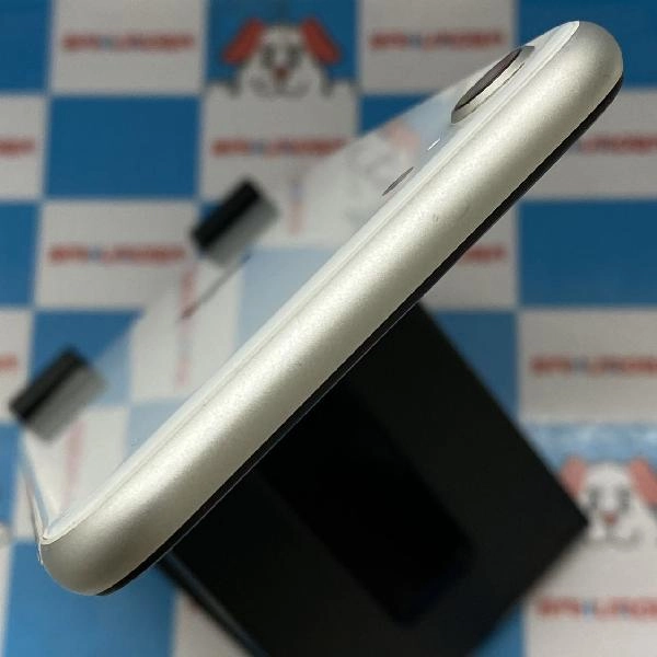 iPhoneSE 第2世代 au版SIMフリー 64GB MHGQ3J/A A2296 ホワイト