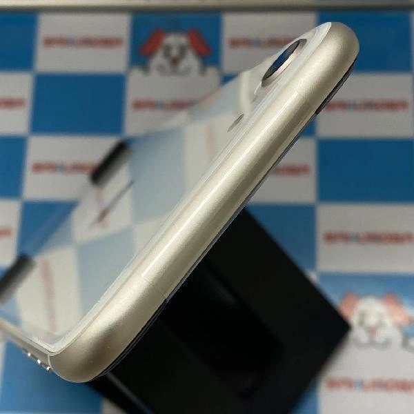 iPhoneSE 第3世代 au版SIMフリー 128GB MMYG3J/A A2782 未使用