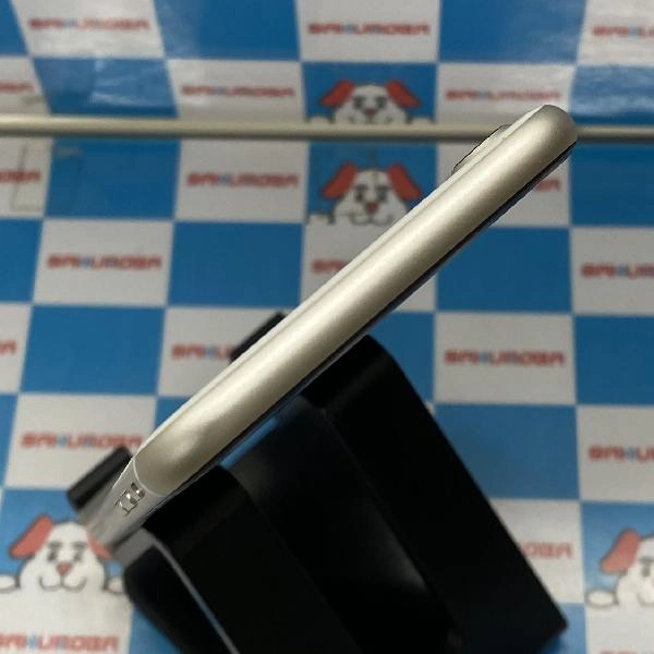 iPhoneSE 第3世代 Apple版SIMフリー 64GB MMYD3J/A A2782