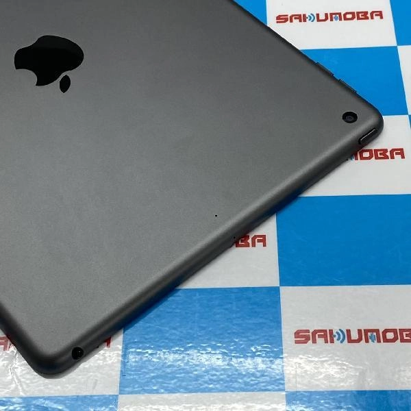 iPad 第8世代 Wi-Fiモデル 128GB MYLD2J/A A2270 新品同様