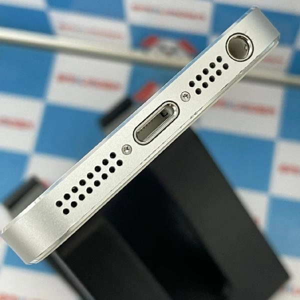 iPhone5s au 16GB ME333J/A A1453