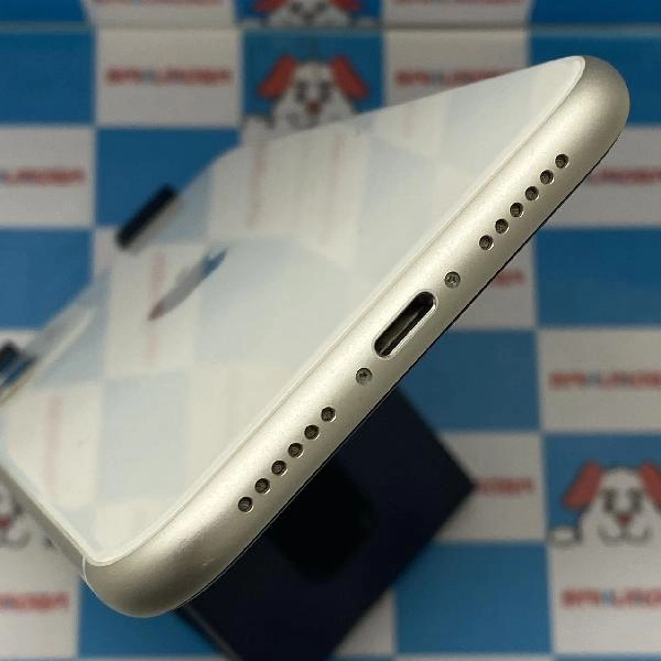 iPhone11 au版SIMフリー 128GB NWM22J/A A2221 ホワイト