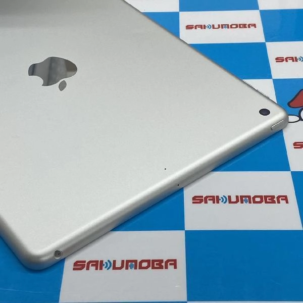 iPad 第7世代 Wi-Fiモデル 32GB MW752J/A A2197 極美品