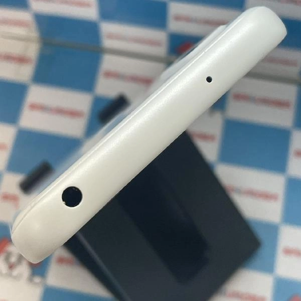 arrows We FCG01 au 64GB 交換未使用品