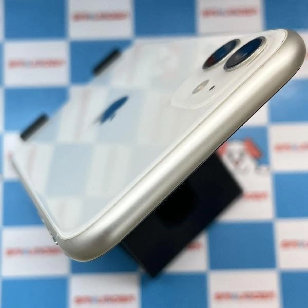 iPhone11 au版SIMフリー 64GB MHDC3J/A A2221 極美品 ホワイト