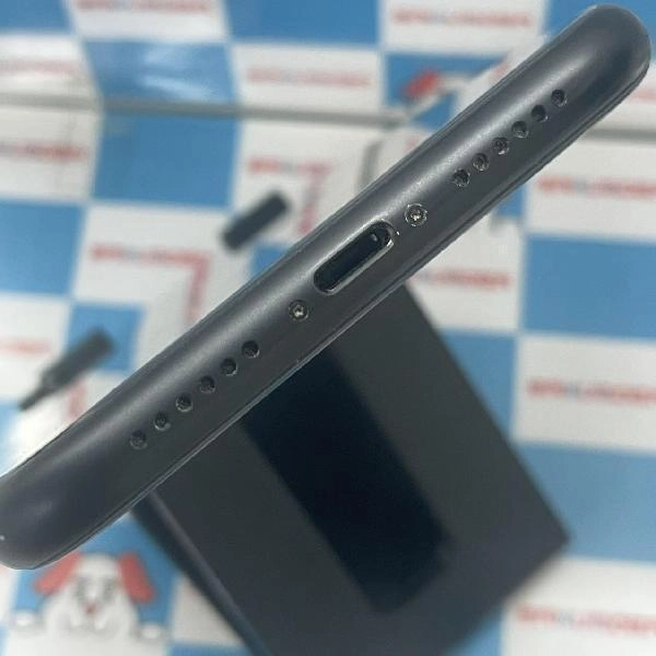 iPhoneXR au版SIMフリー 64GB NT002J/A A2106