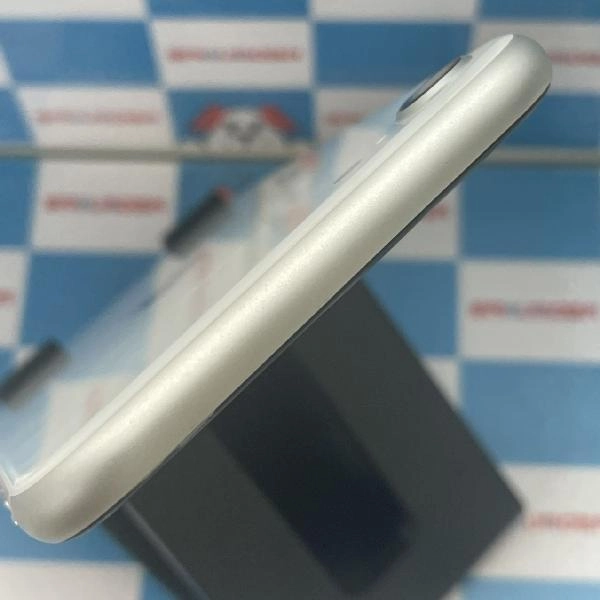 iPhoneSE 第2世代 au版SIMフリー 128GB MXD12J/A A2296 ホワイト