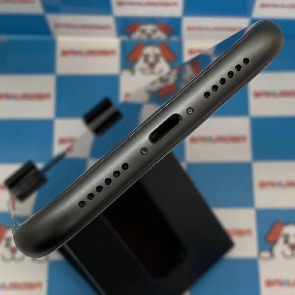 iPhone11 docomo版SIMフリー 128GB MWM22J/A A2221 極美品 ブラック