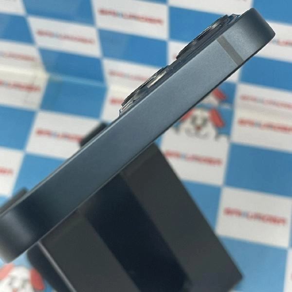 iPhone13 au版SIMフリー 128GB MLNC3J/A A2631 美品