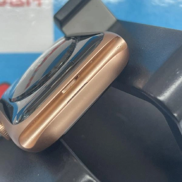 Apple Watch SE GPSモデル  A2351 極美品