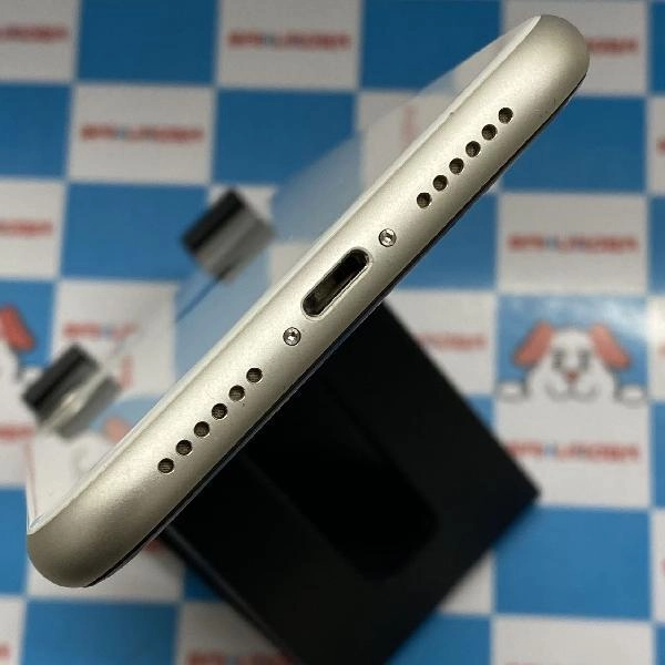 iPhone11 au版SIMフリー 128GB MWM22J/A A2221 美品 ホワイト