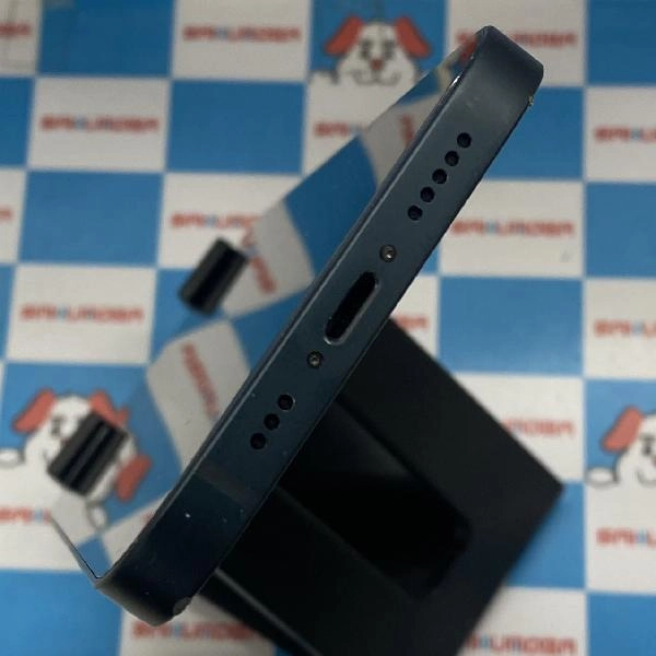 iPhone13 docomo版SIMフリー 128GB MLNC3J/A A2631