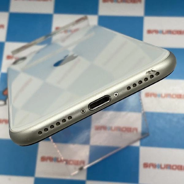 iPhoneSE 第2世代 docomo版SIMフリー 64GB MX9T2J/A A2296 美品 ホワイト