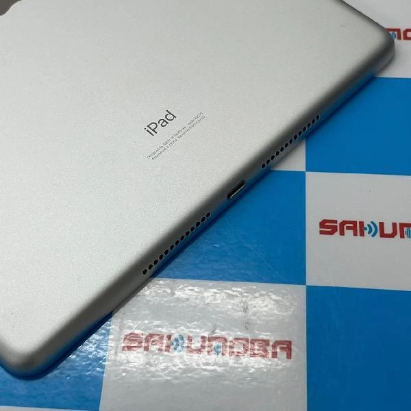 iPad 第8世代 Wi-Fiモデル 32GB MYLA2J/A A2270