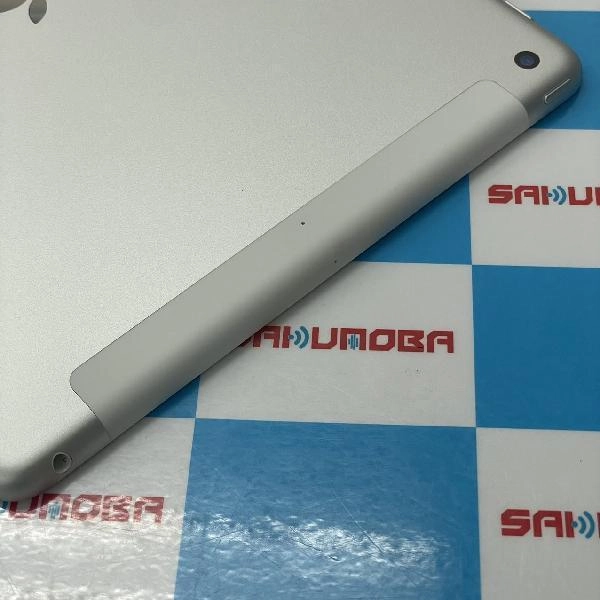 iPad 第7世代 au版SIMフリー 32GB MW6C2J/A A2198 極美品
