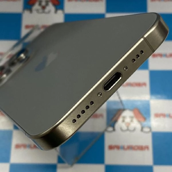 iPhone15 Pro Apple版SIMフリー 512GB MTUK3J/A A3101 新品同様 No 商品カラー