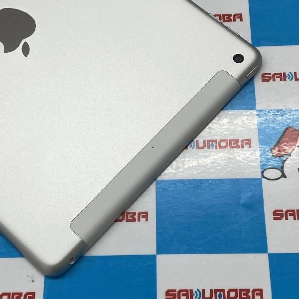 iPad 第7世代 docomo版SIMフリー 32GB MW6C2J/A A2198 極美品