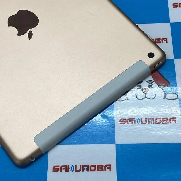 iPad 第6世代 docomo版SIMフリー 32GB MRM02J/A A1954 極美品