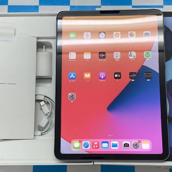 iPad Air 第4世代 Wi-Fiモデル 64GB MYFQ2J/A A2316 新品同様 スカイブルー