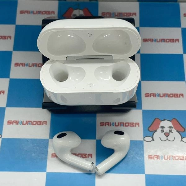 Apple AirPods 第3世代 Lightning充電ケース付き  MPNY3J/A A2897 美品 ホワイト
