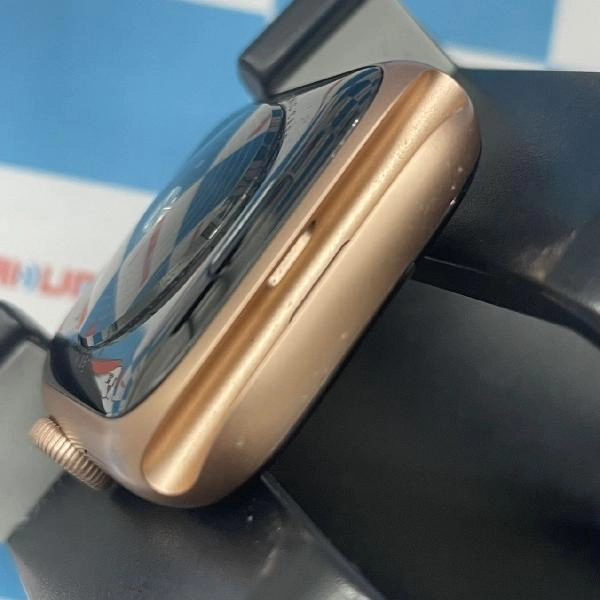 Apple Watch SE GPSモデル  MYDN2X/A