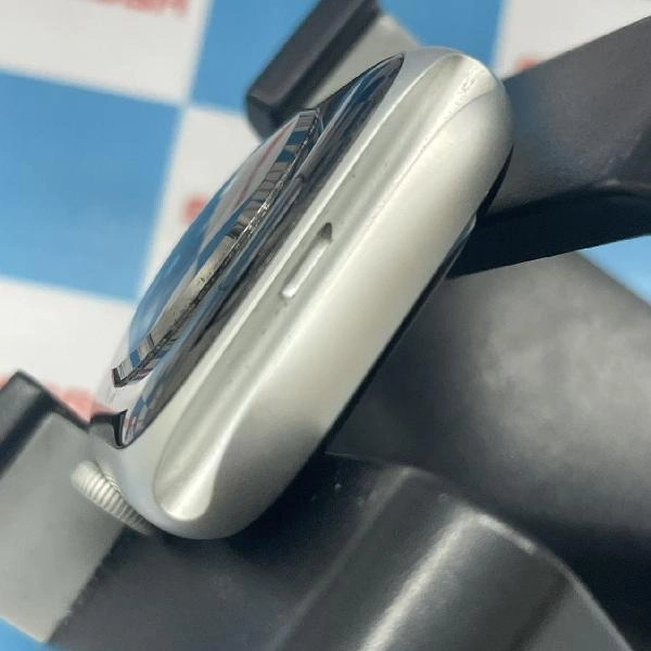 Apple Watch Series 8 GPSモデル  MP6K3J/A