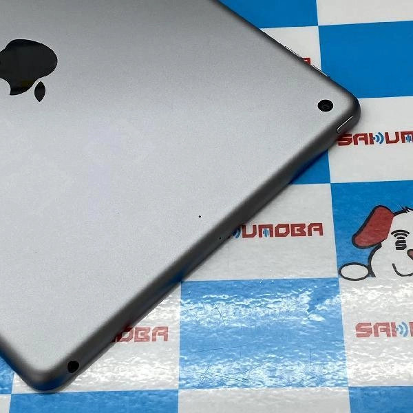 iPad 第6世代 Wi-Fiモデル 128GB MR7J2CH/A A1893 美品