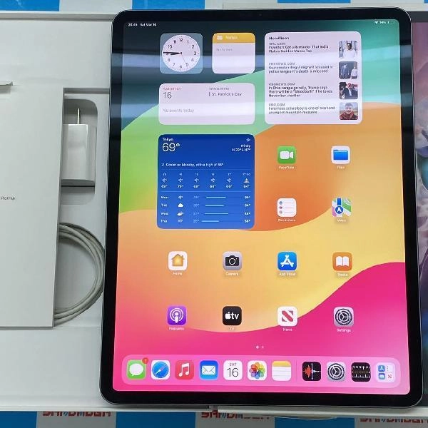 iPad Pro 12.9インチ 第4世代 Wi-Fiモデル 256GB MXAT2J/A A2229 新品同様 スペースグレイ