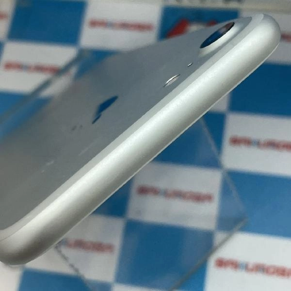 iPhone7 au版SIMフリー 32GB MNCF2J/A A1779 美品 シルバー
