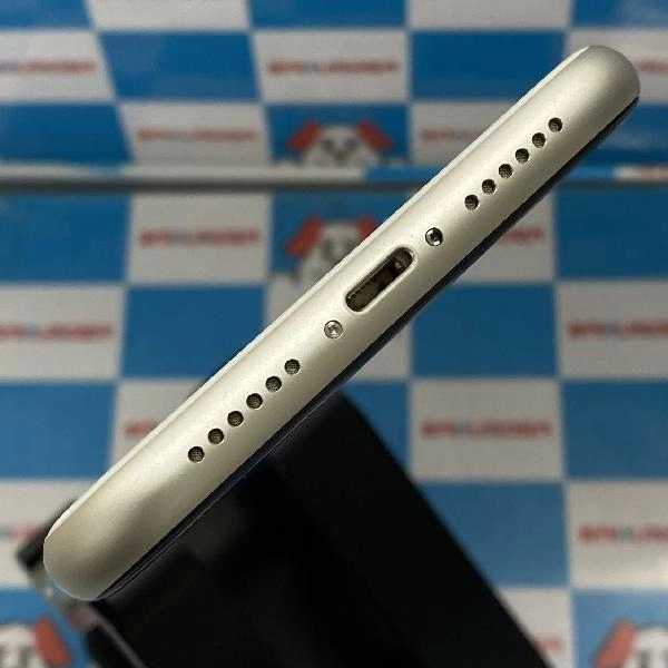 iPhone11 SoftBank版SIMフリー 64GB MWLU2J/A A2221 極美品 ホワイト