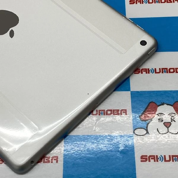 iPad 第8世代 Wi-Fiモデル 32GB NYLA2J/A A2270 交換未使用品