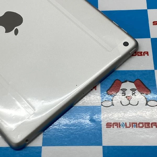 iPad 第8世代 Wi-Fiモデル 32GB NYLA2J/A A2270 交換未使用品