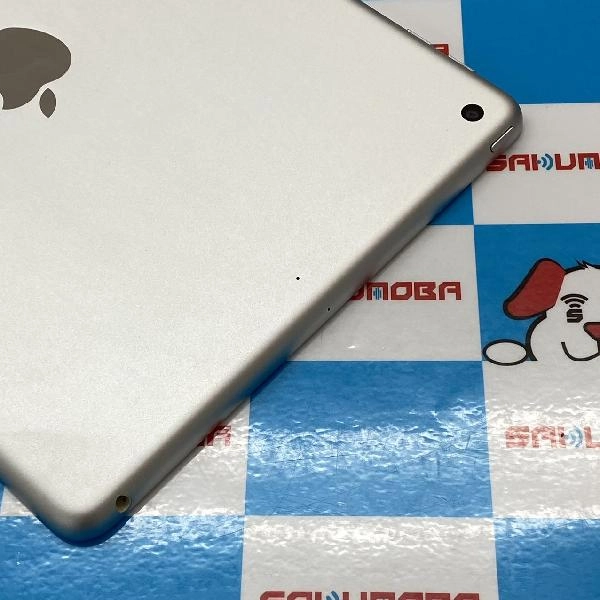 iPad 第6世代 Wi-Fiモデル 32GB MR7G2J/A A1893