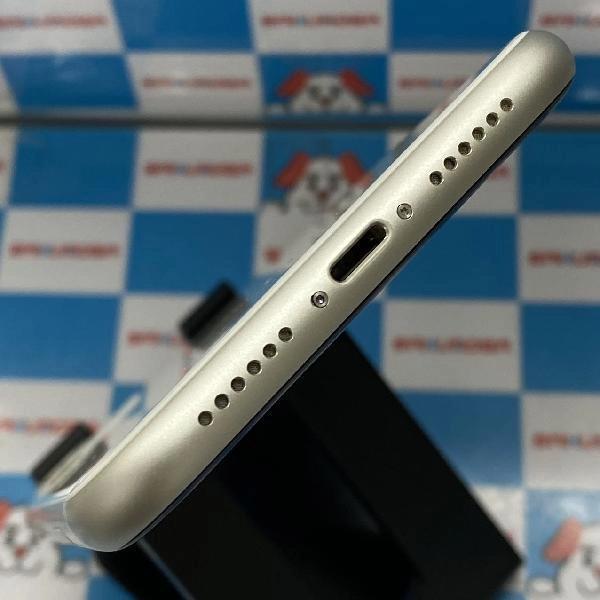 iPhone11 au版SIMフリー 128GB MWM22J/A A2221 ホワイト