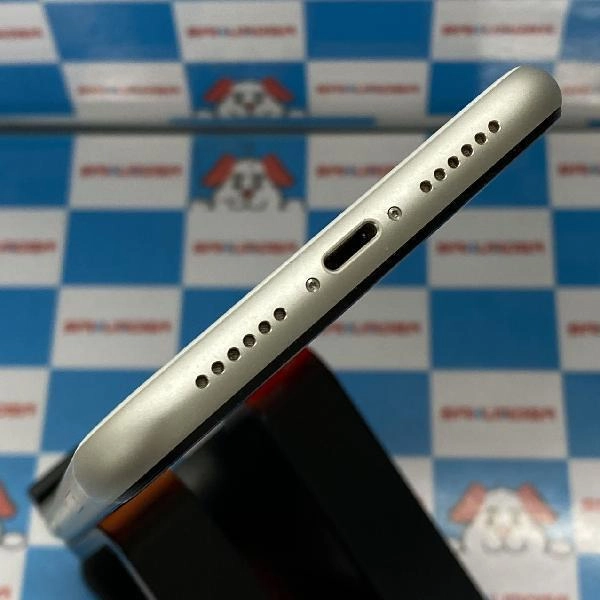 iPhone11 docomo版SIMフリー 256GB MWM82J/A A2221 ホワイト