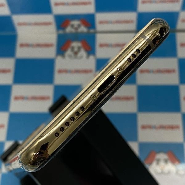 iPhone11 Pro au版SIMフリー 64GB MWC52J/A A2215 極美品