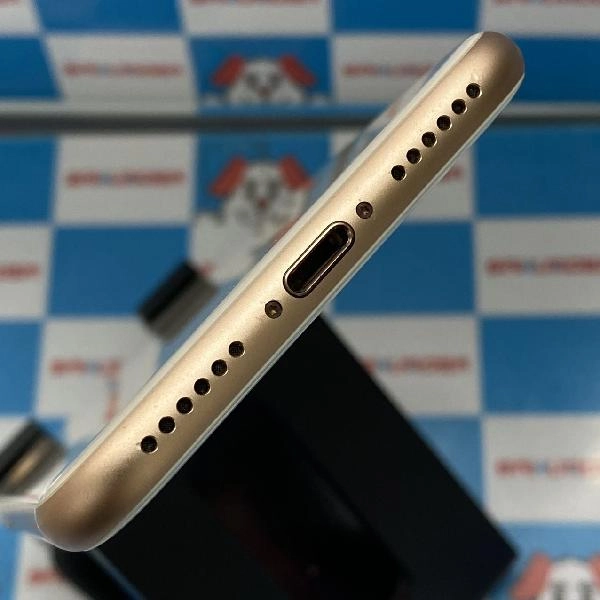 iPhone8 docomo版SIMフリー 64GB MQ7A2J/A A1906 ゴールド