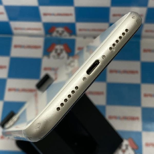 iPhone11 au版SIMフリー 256GB MWM82J/A A2221 ホワイト