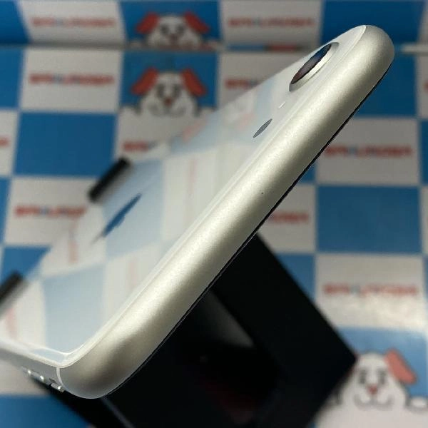 iPhoneSE 第2世代 docomo版SIMフリー 64GB MHGQ3J/A A2296 ホワイト