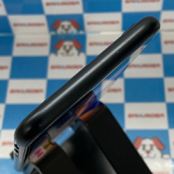 iPhoneSE 第3世代 au版SIMフリー 64GB MMYC3J/A A2782 極美品