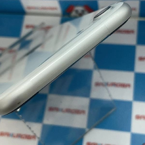 iPhoneSE 第2世代 SoftBank版SIMフリー 64GB MHGQ3J/A A2296 開封未使用品 ホワイト