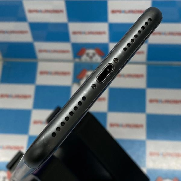 iPhone8 Plus docomo版SIMフリー 64GB NQ9K2J/A A1898