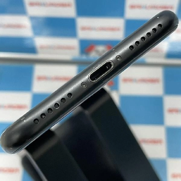 iPhoneSE 第2世代 docomo版SIMフリー 64GB MHGP3J/A A2296 ジャンク品 ブラック