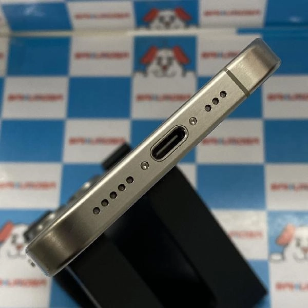 iPhone15 Pro Apple版SIMフリー 512GB MTUK3J/A A3101 新品同様 No 商品カラー