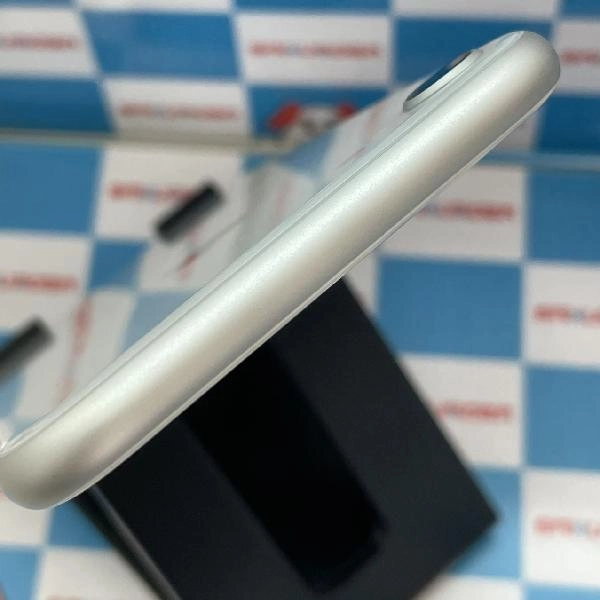 iPhone8 docomo版SIMフリー 256GB MQ852J/A A1906 新品同様 シルバー