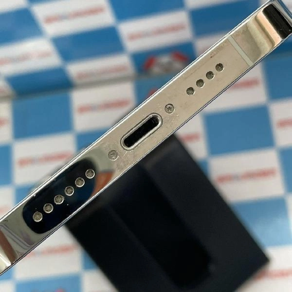 iPhone13 Pro Max docomo版SIMフリー 512GB MLJT3J/A A2641