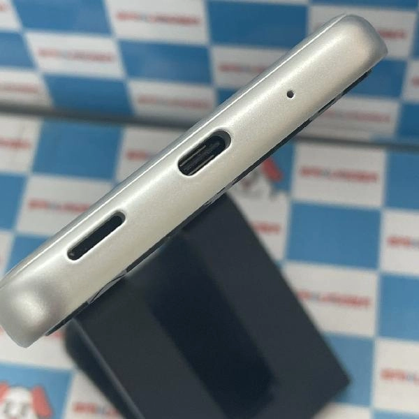 BASIO active SHG09 au 64GB 新品未使用