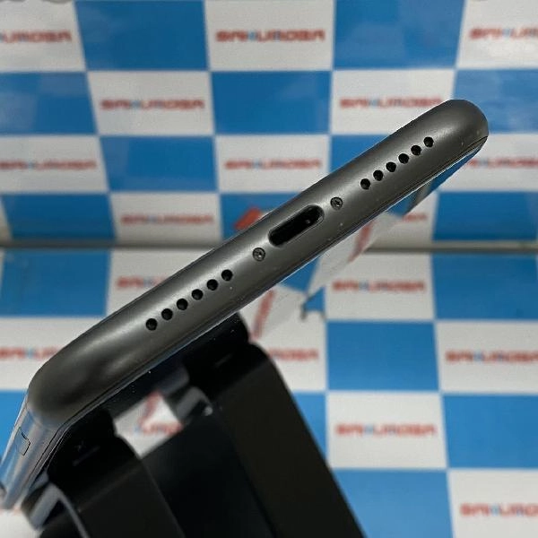 iPhone11 Apple版SIMフリー 64GB MWLT2J/A A2221 極美品 ブラック