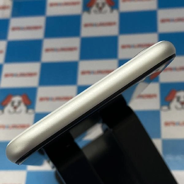 iPhoneSE 第2世代 Apple版SIMフリー 64GB MHGQ3J/A A2296 ホワイト